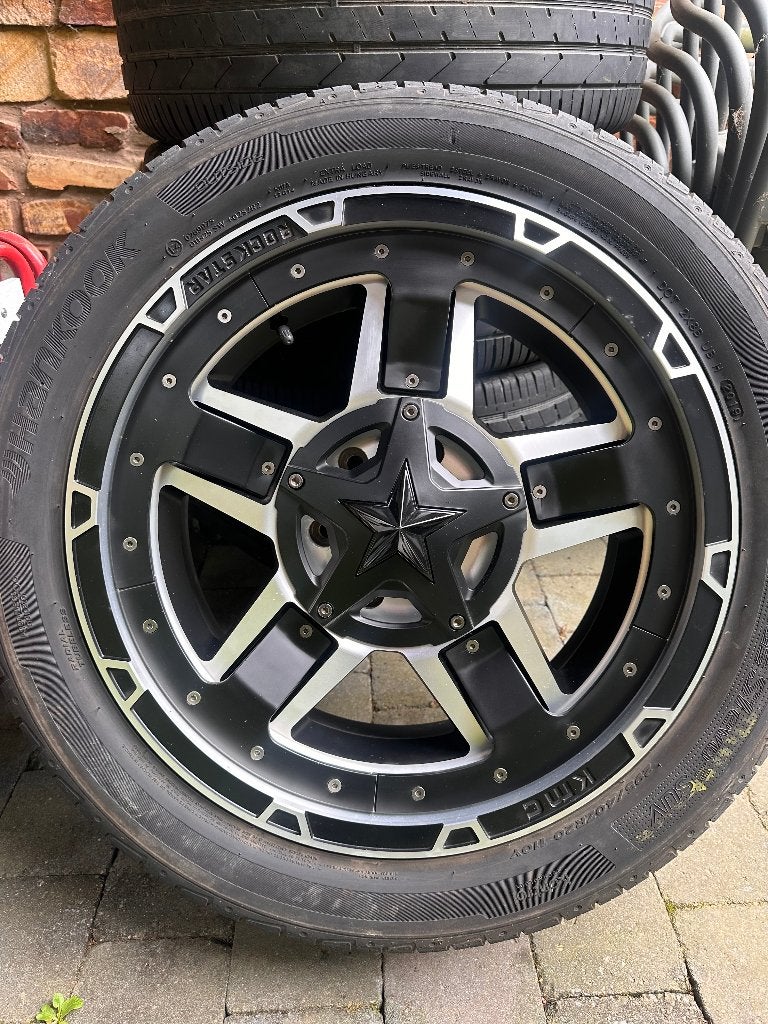 jantes KMC 20x9 pneu 295/40ZR20, 295 mm, Pneus été, Enlèvement, Utilisé