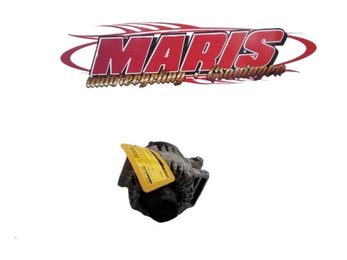 Dynamo van een Opel Corsa, Gebruikt, -, -, Opel