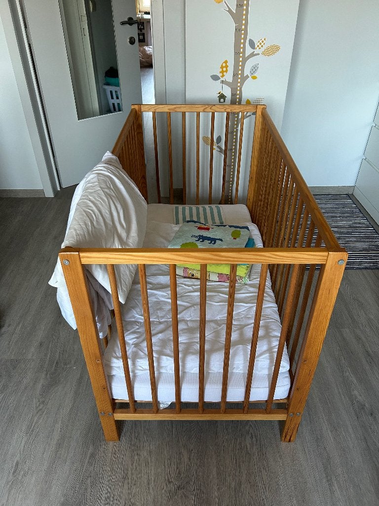 Spijlenbed 60x120 en toebehoren, Kinderen en Baby's, Ophalen, Zo goed als nieuw, Ledikant