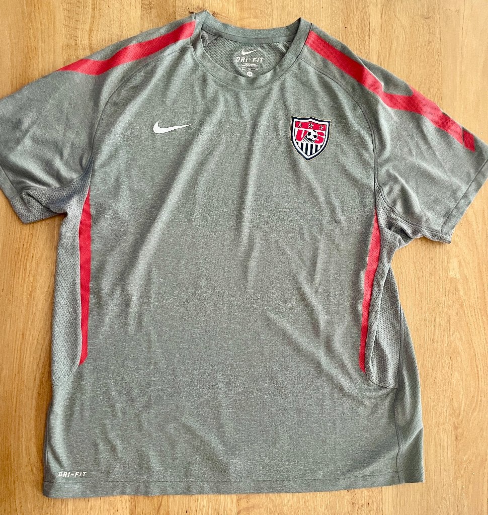Chemise d'entraînement original Nike USA Football Dri-FIT XL, Sports & Fitness, Taille XL, Enlèvement ou Envoi, Neuf, Maillot