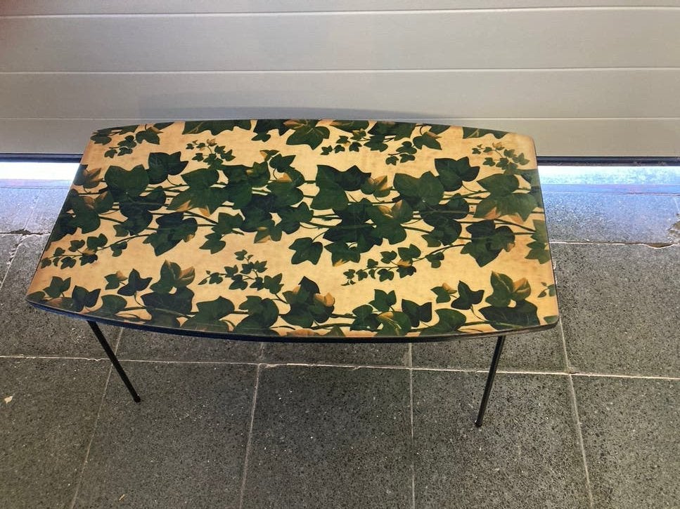 Vintage bijzettafel, Huis en Inrichting, Tafels | Bijzettafels, Gebruikt, Ovaal, Minder dan 45 cm, 55 tot 75 cm, Kunststof, Ophalen