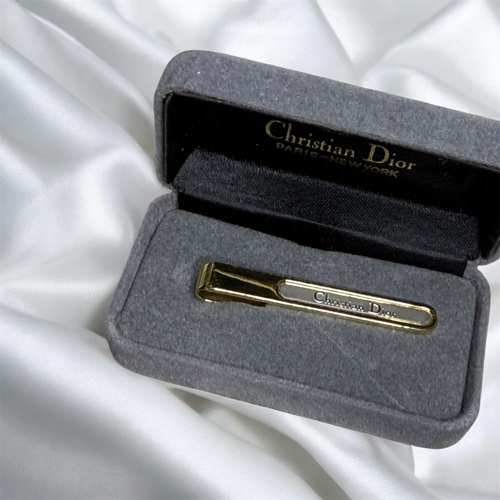 Authentique pince à cravate Christian Dior Vintage avec boit, Enlèvement ou Envoi, Comme neuf