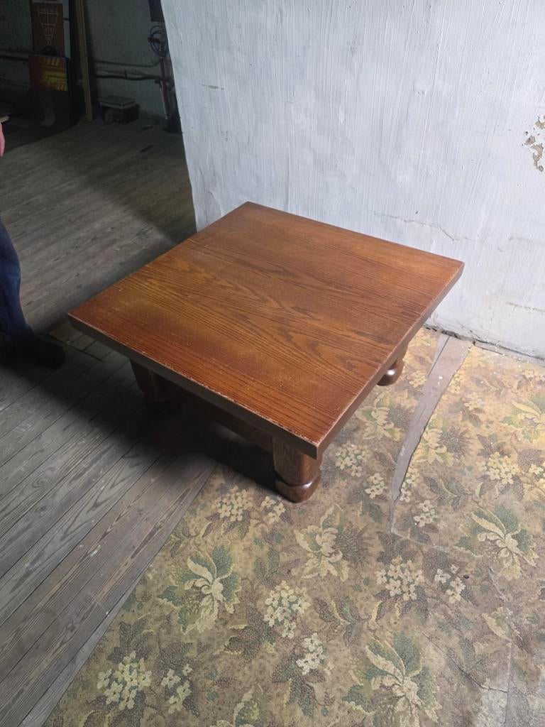 Table en chêne massif, Enlèvement