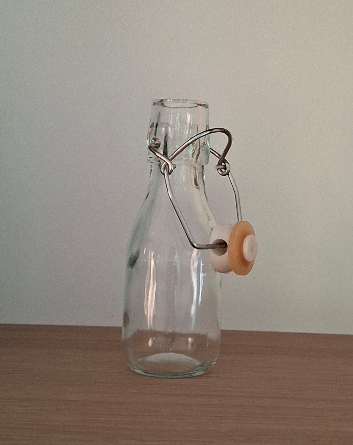 Glazen flesje (13cm) met beugelsluiting, Ophalen of Verzenden, Kan
