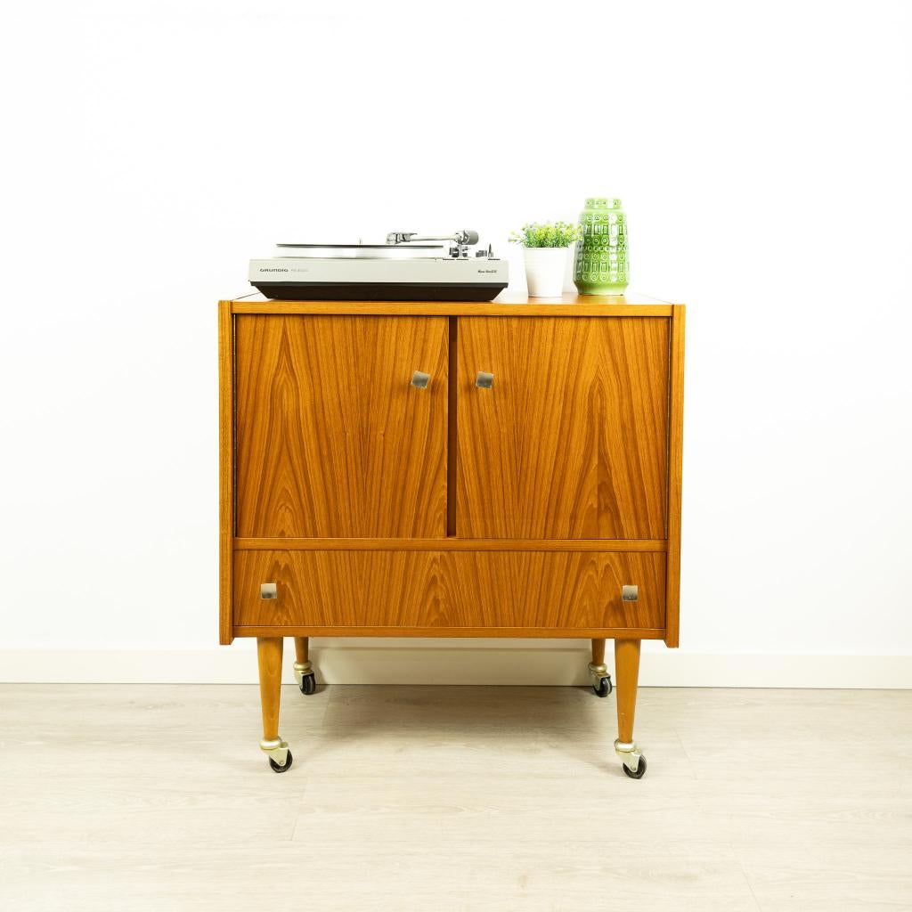 Mid century bijzetkastje - vintage jaren 60, Ophalen, Gebruikt