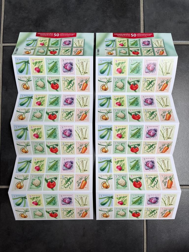100 zelfklevende postzegels non prior waarde 1 België, Postzegels en Munten, Ophalen