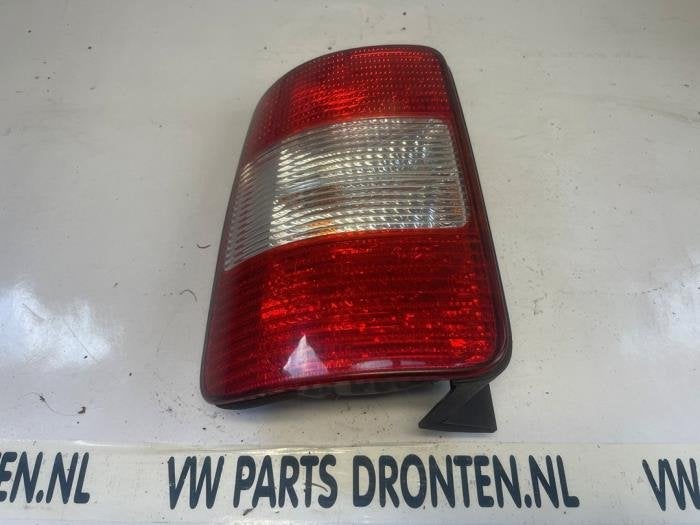 Achterlicht links van een Volkswagen Caddy, Gebruikt, -, Volkswagen, -