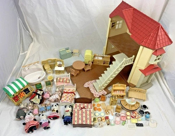 Ensemble de grand manoir Sylvanian Families avec personnages, Envoi, Comme neuf, Décoration