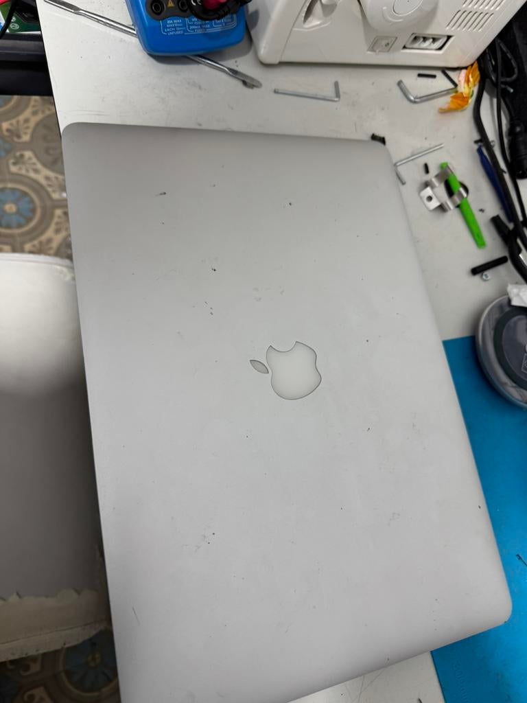 MacBook Pro de Apple pour pièces ne démarre de 2012  plus, Enlèvement, Comme neuf