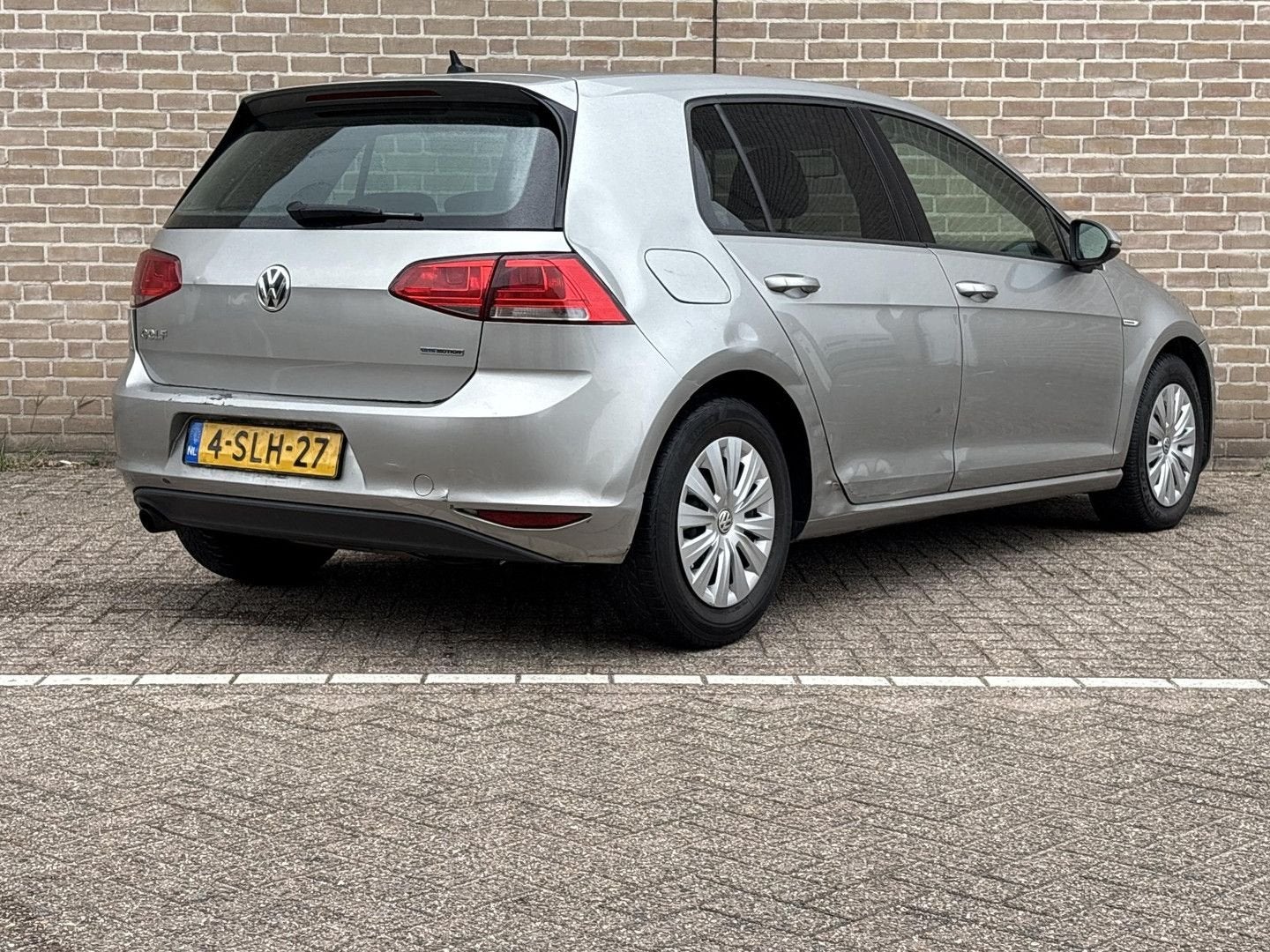 Volkswagen Golf 1.6 TDI Trendline BlueMotion, Autos, Argent ou Gris, Achat, Entreprise, Noir