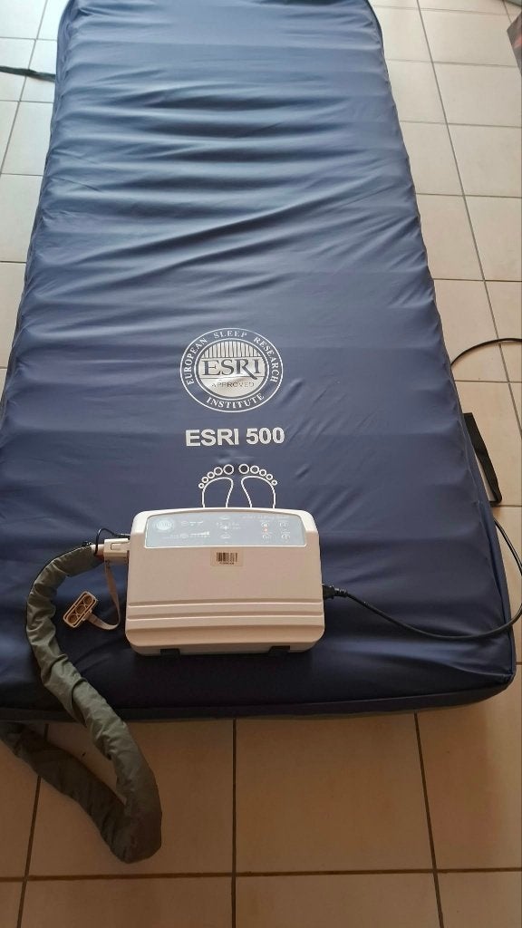 Esri 500 Anti Decubitusmatras, Diversen, Ophalen, Gebruikt