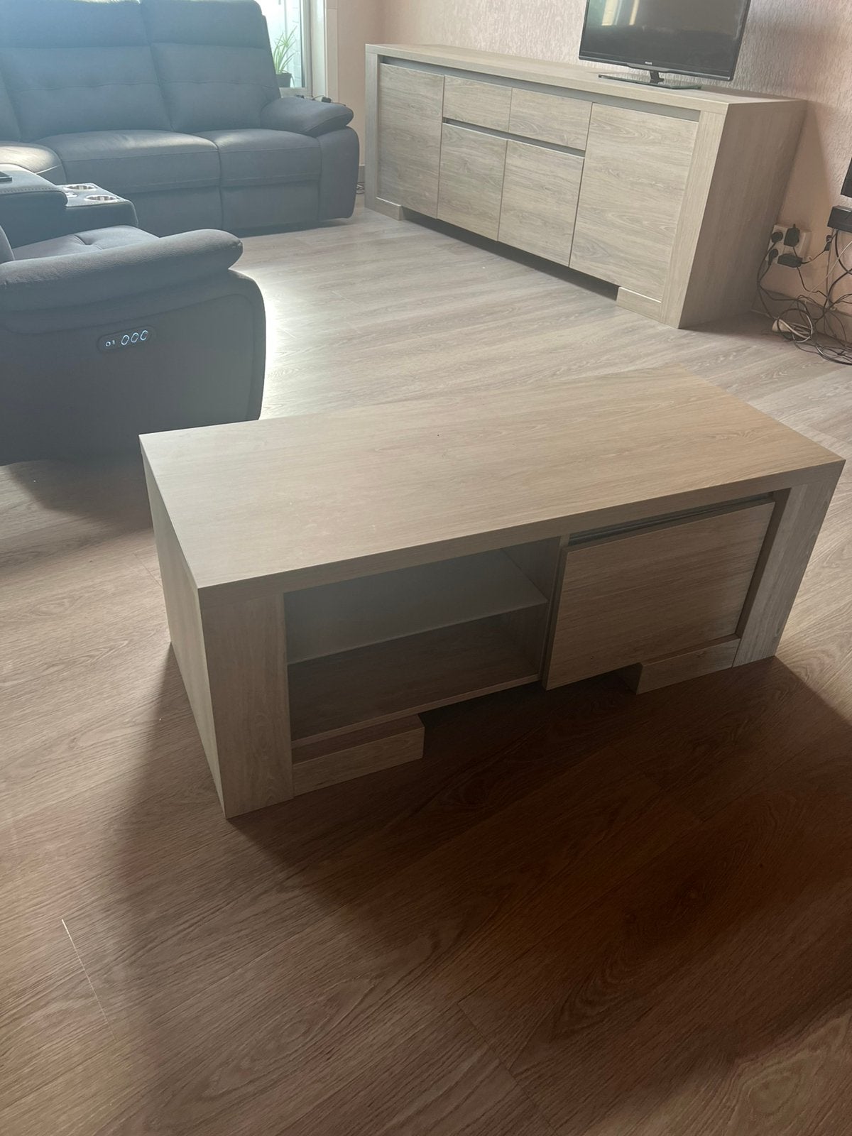 TV kast, Antiek en Kunst, Ophalen