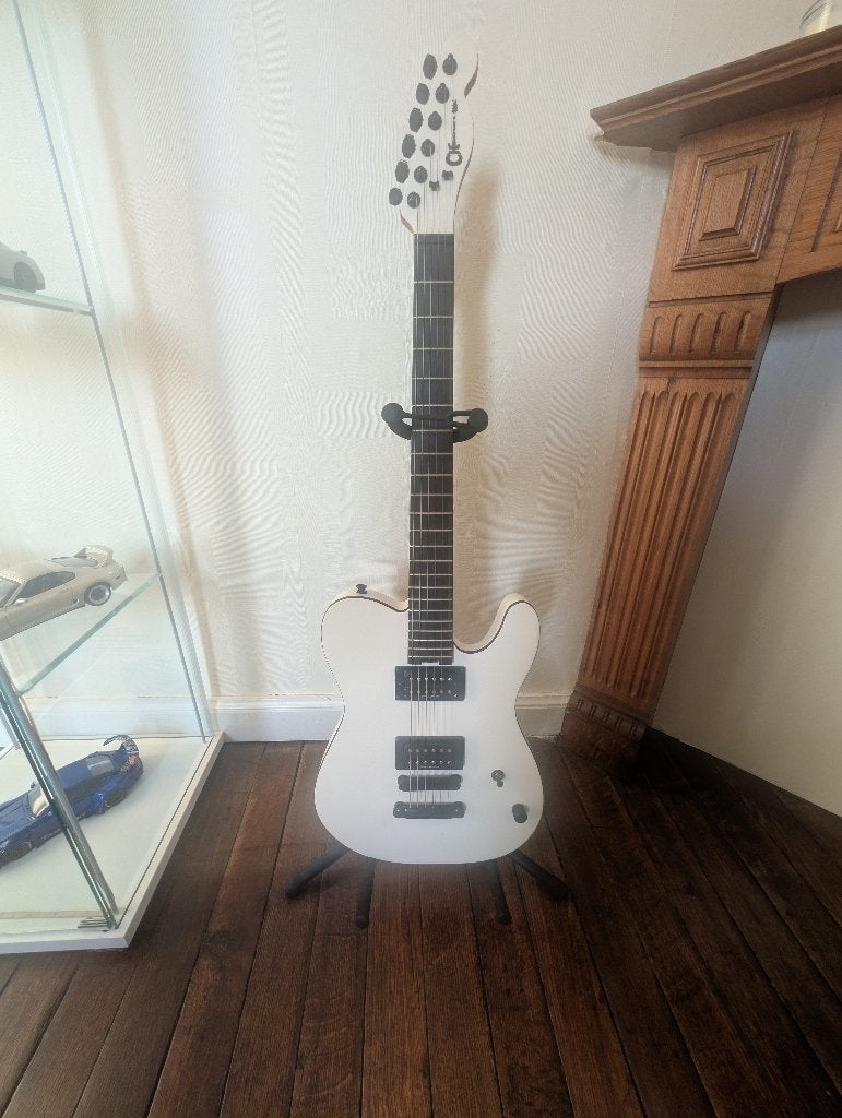 Guitare électrique Charvel signature de Joe duplantier, Enlèvement ou Envoi, Comme neuf, Guitare électrique