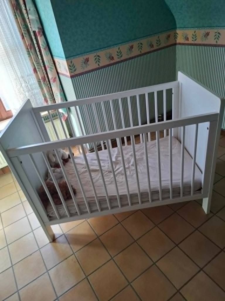 Babybed compleet, Sommier à lattes, Moins de 70 cm, Comme neuf, Enlèvement