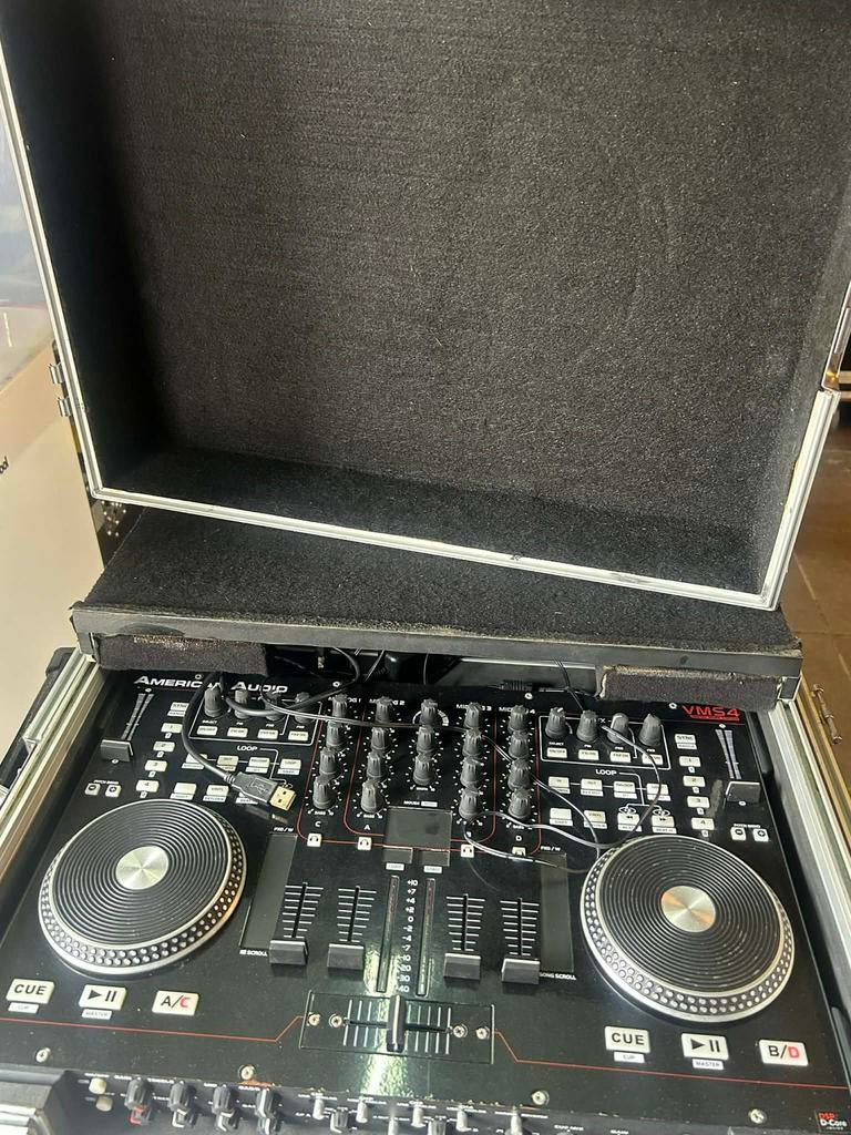 Dj controller, Muziek en Instrumenten, Dj-sets en Draaitafels, Ophalen, Zo goed als nieuw