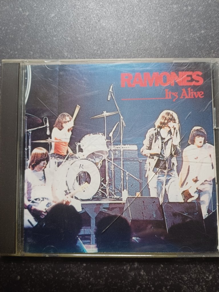 Cd : The Ramones : It's alive, Ophalen of Verzenden, Zo goed als nieuw, Punk Rock, Album
