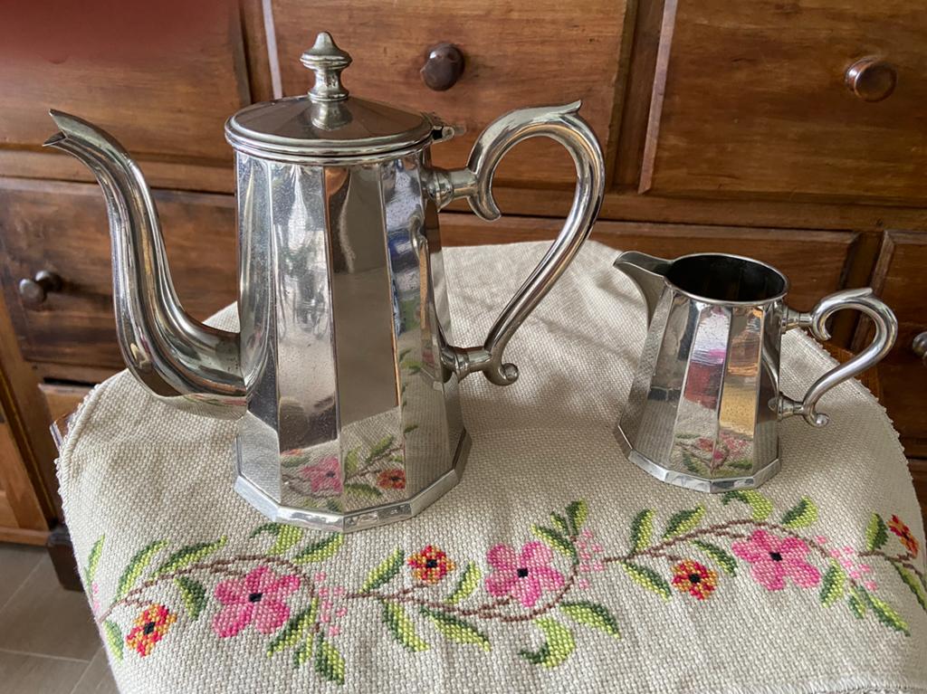 Verzilverde koffiepot en melkkan - vintage, Antiek en Kunst, Ophalen of Verzenden