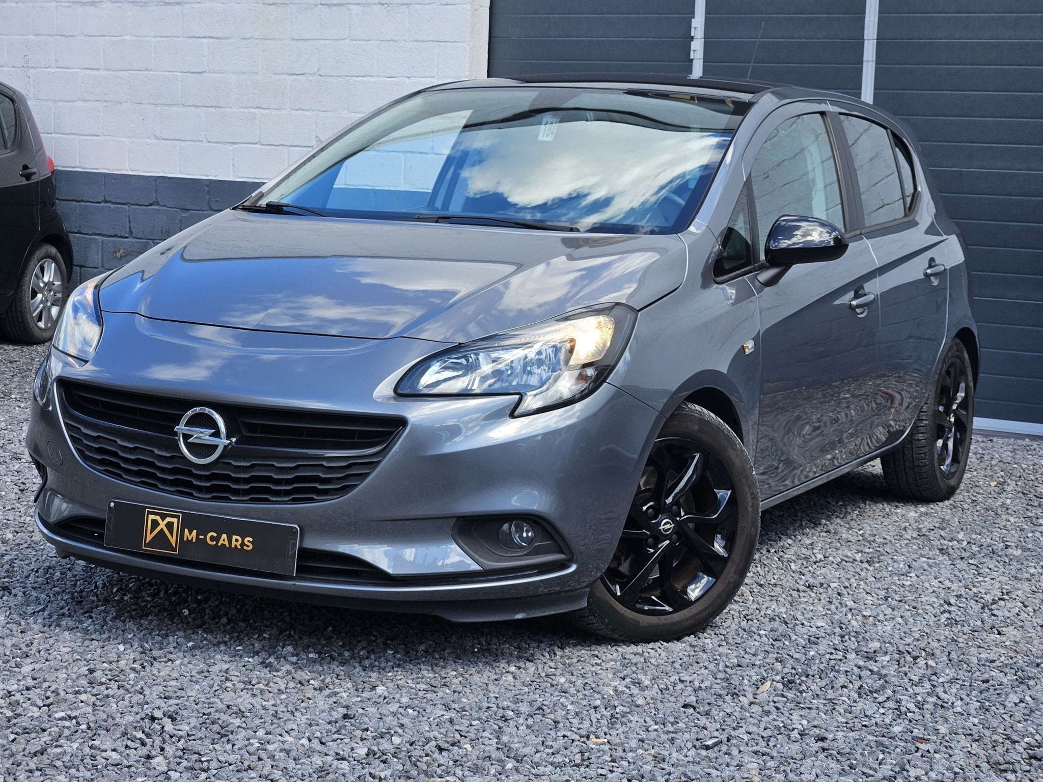 Opel Corsa BLACK EDITION * CRUISE * ECRAN *, Autos, Argent ou Gris, Euro 6, Boîte manuelle, Noir