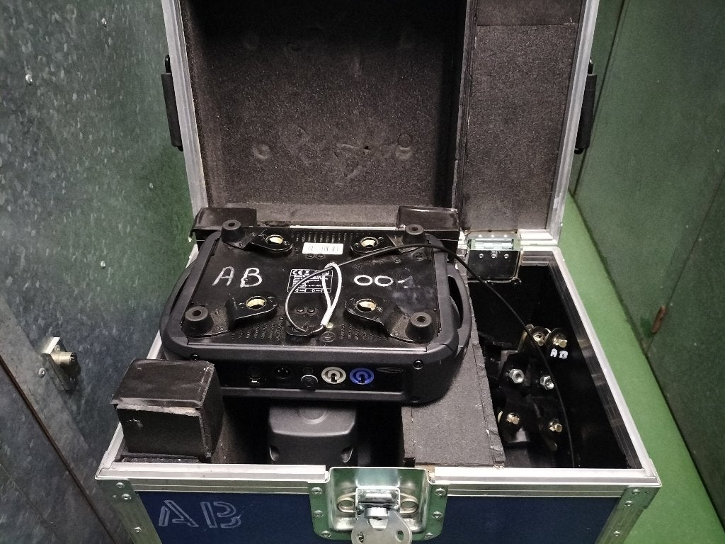 phantom 130 led spot, Musique & Instruments, Enlèvement, Comme neuf, Lumières, Commande sonore