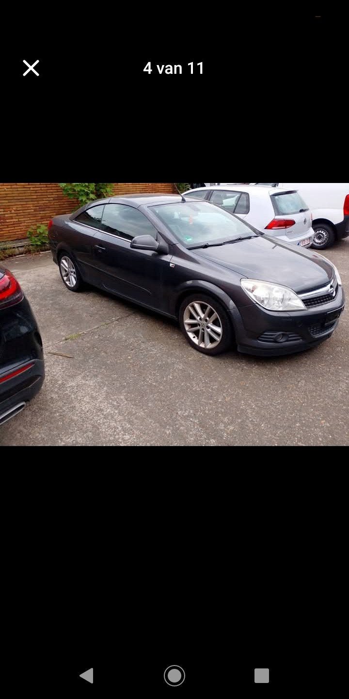 te koop Opel Astra 2009 1.6 benzine, Auto's, Opel, Voorwielaandrijving, Zwart, Cabriolet, 1600 cc