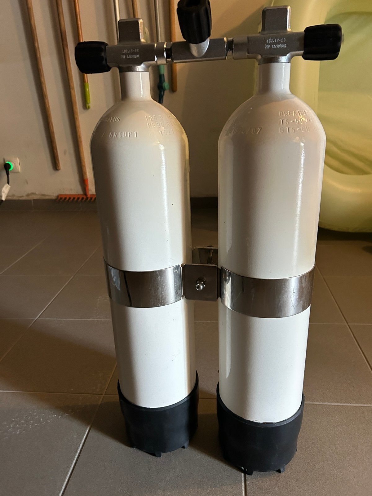 Duikfles 2x7L 300 bar, Ophalen, Zo goed als nieuw, Duikfles