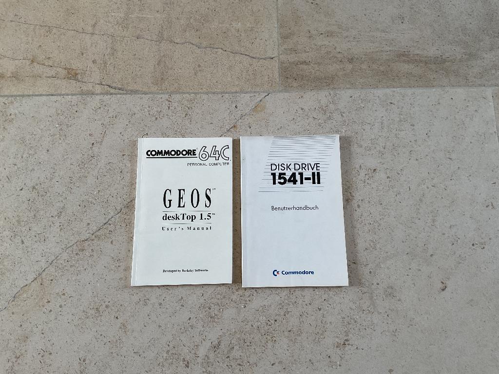 2 Handboekjes COMMODORE 64, Ophalen, Commodore