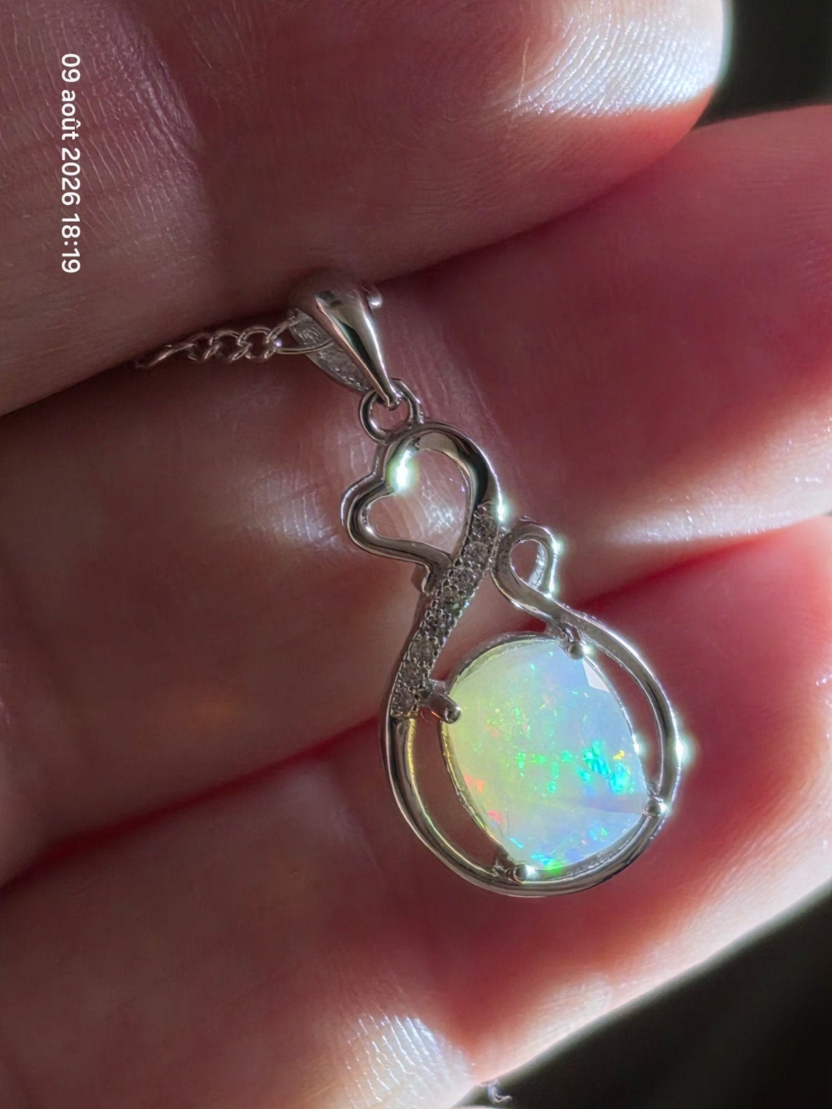 Pendentif en argent massif avec très belle opale naturelle, Neuf, Enlèvement, Avec pierre précieuse, Argent