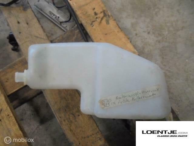 Ruitensproeierreservoir BMW e30 touring achterin 325i 320 et, Enlèvement ou Envoi, Utilisé, BMW, BMW