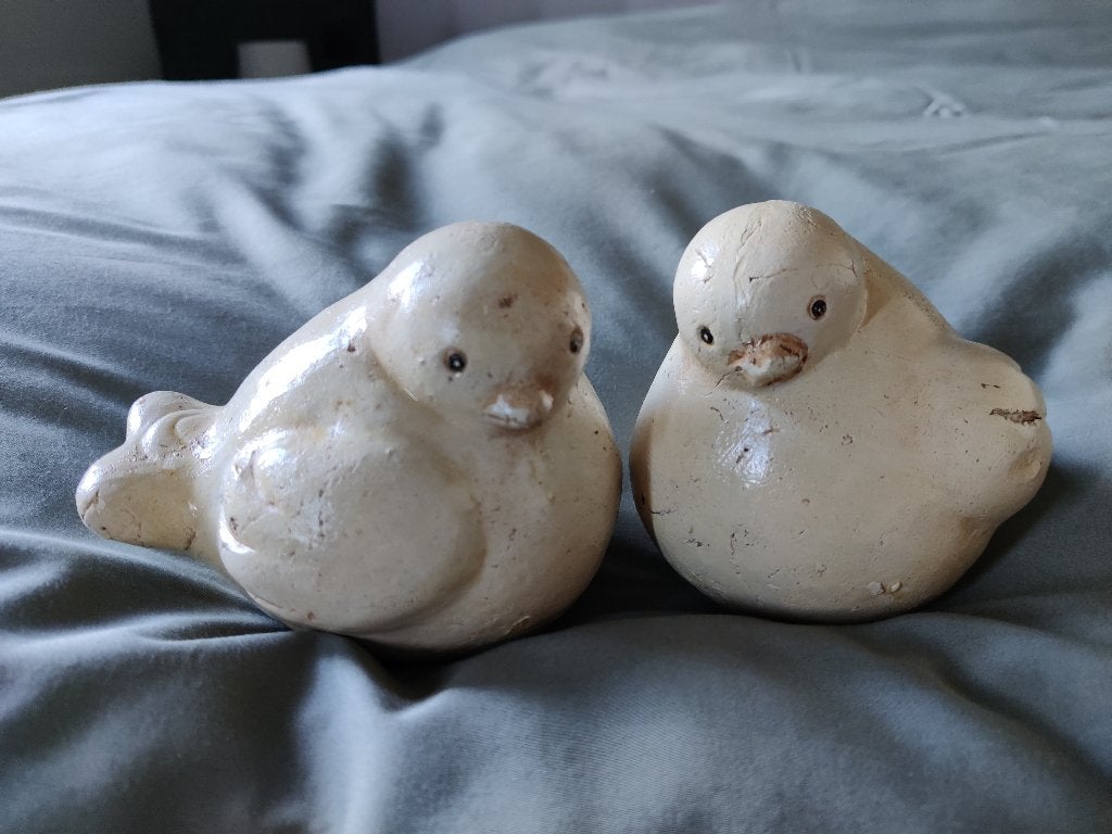 Set met 2 paaseendjes in aardewerk, Diversen, Pasen, Ophalen of Verzenden, Zo goed als nieuw