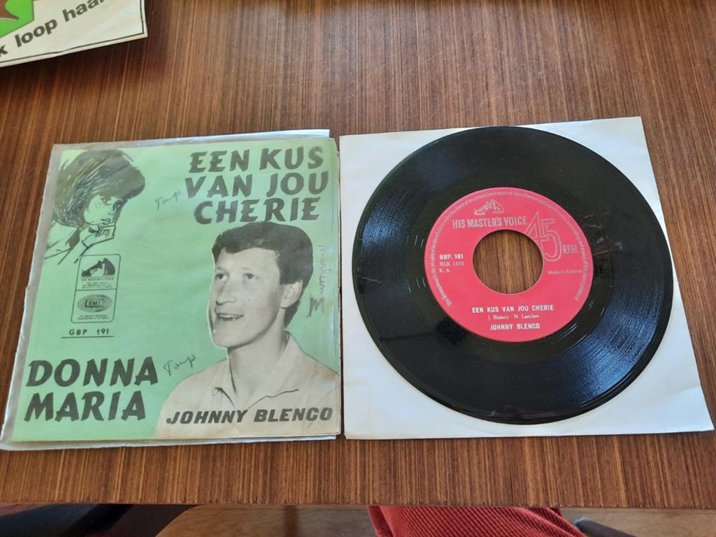 Johnny Blenco. Een kus van jou cherie/Donna Maria., Ophalen of Verzenden