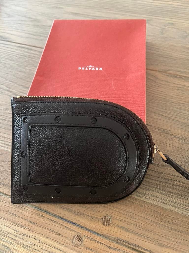 Pochette D of portefeuille Delvaux donkerbruin, Overige merken, Bruin, Ophalen of Verzenden, Zo goed als nieuw