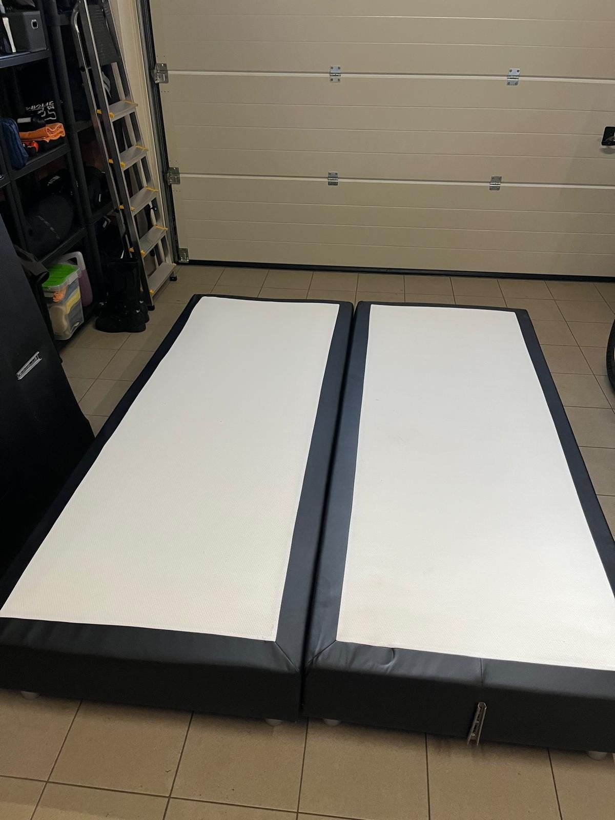 Boxspring met schade (GRATIS), Enlèvement ou Envoi