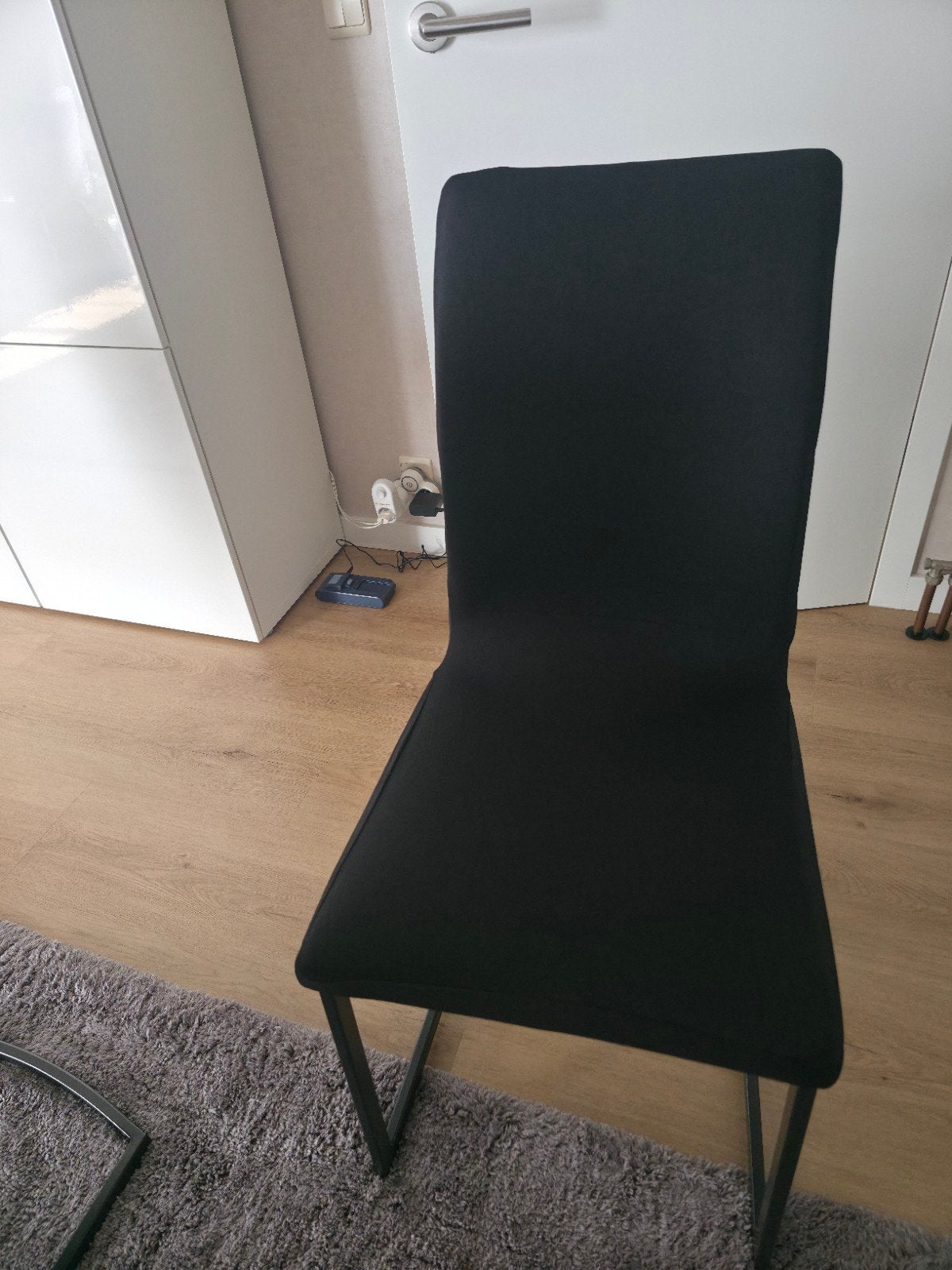 6 eetkamerstoelen xoon met nieuwe zwarte hoes, Ophalen