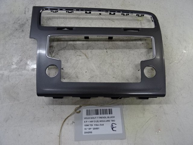 DIVERS DIVERS Volkswagen Golf VII (AUA) (01-2012/03-2021), Utilisé, Volkswagen