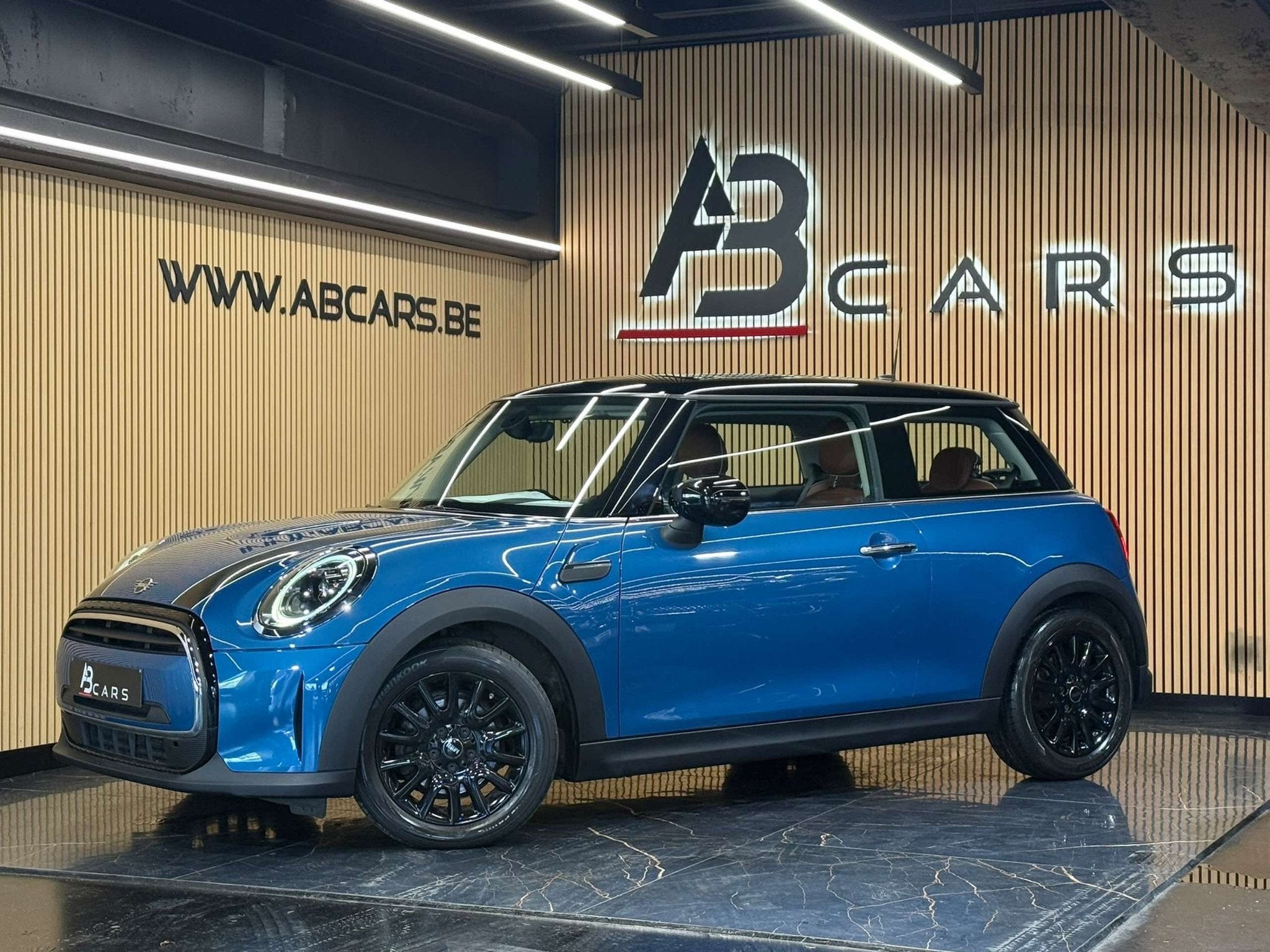 MINI Cooper 1.5i * BOITE AUTO * GARANTIE 12 MOIS * FACE LIFT, Autos, Achat, 1610 kg, Euro 6, Entreprise