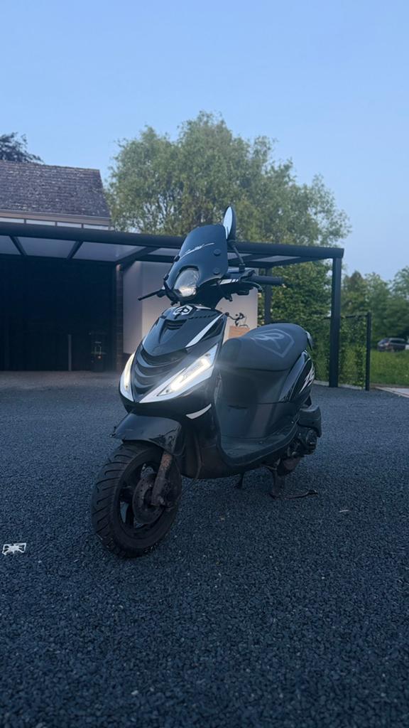 Piaggio zip b klasse 4t 50cc, Fietsen en Brommers, Ophalen of Verzenden, Zo goed als nieuw, Zip
