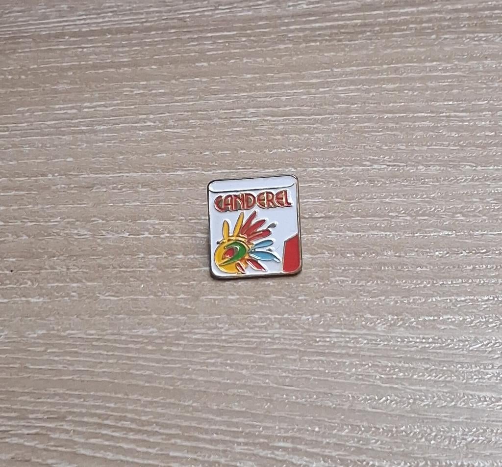 PIN - CANDAREL - ZOETSTOF - STEVIA - SUIKER, Verzamelen, Verzenden, Gebruikt, Merk, Speldje of Pin