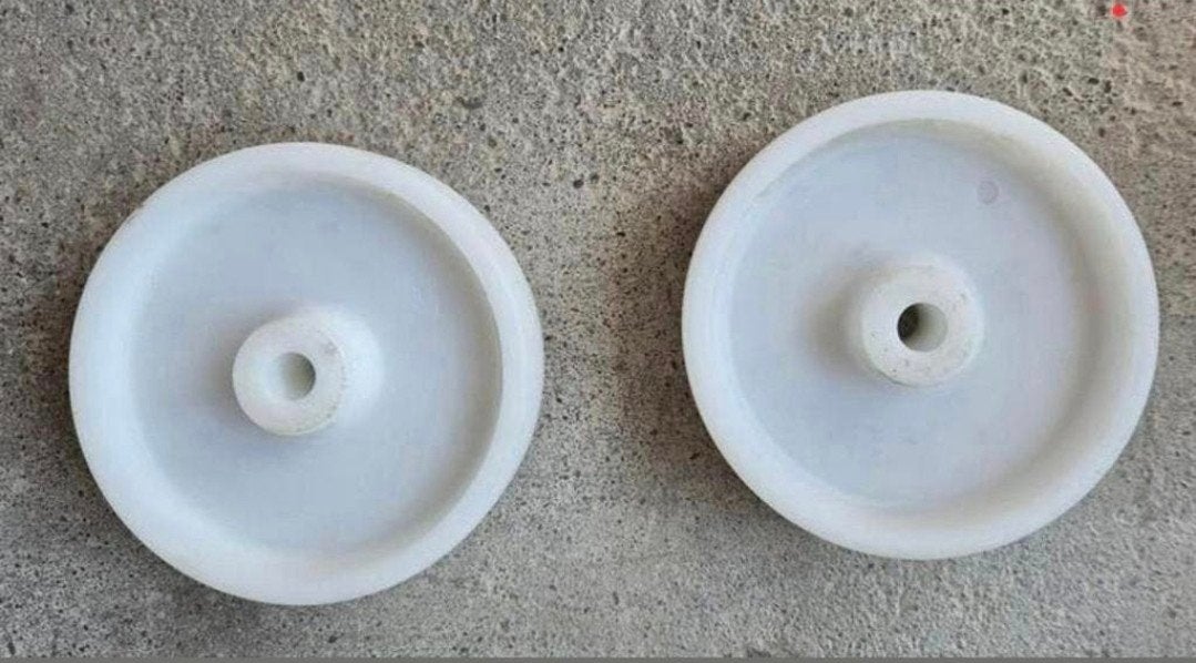 2 roues pour transpalette. Neuve.
Roue 14,5cm.
Entraxe 1,5cm, Enlèvement, Neuf