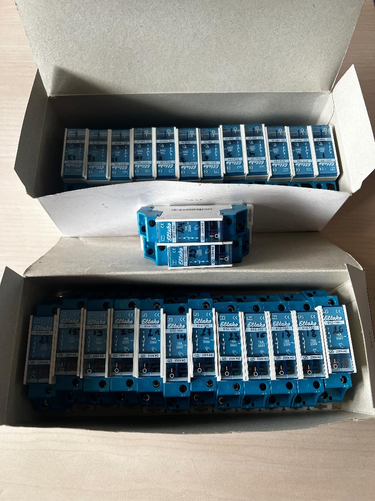 21x Eltako Teleruptor S12-100 (16A/250V), Ophalen of Verzenden, Gebruikt, Schakelaar