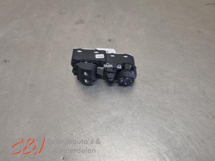 Elektrisch Raam Schakelaar van een Peugeot Expert, Gebruikt, -, -, Ophalen of Verzenden