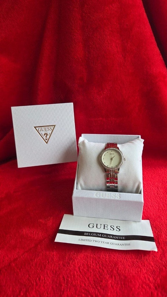 Guess 'Chelsea' horloge NIEUW, Handtassen en Accessoires, Horloges | Dames, Ophalen, Staal, Staal, Guess