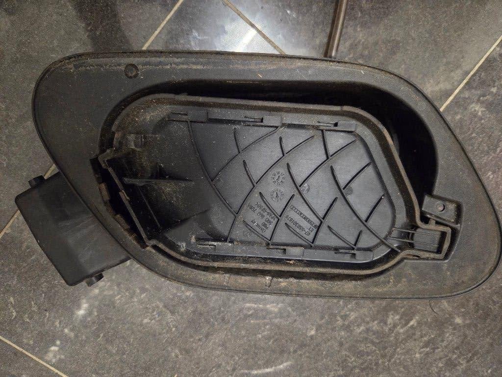 TRAPPE D'ESSENCE Volkswagen Golf VII, Autos : Pièces & Accessoires, Carrosserie & Tôlerie, Envoi, Utilisé, Volkswagen, Haillon arrière