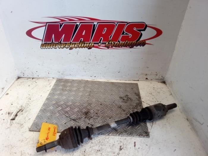 Arbre de transmission avant gauche d'un Peugeot 106, -, -, 3 mois de garantie, Utilisé