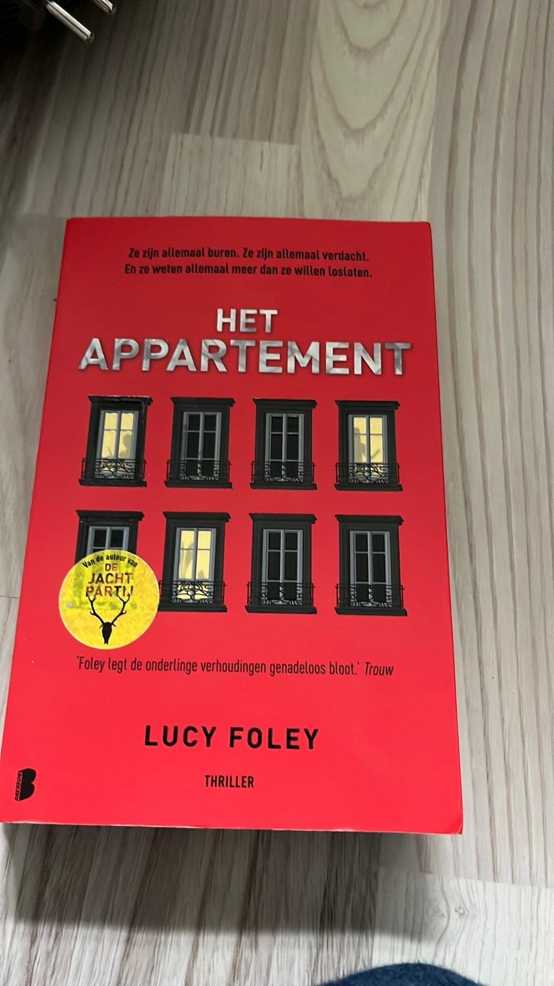 Het appartement lucy foley, Boeken, Ophalen, Zo goed als nieuw