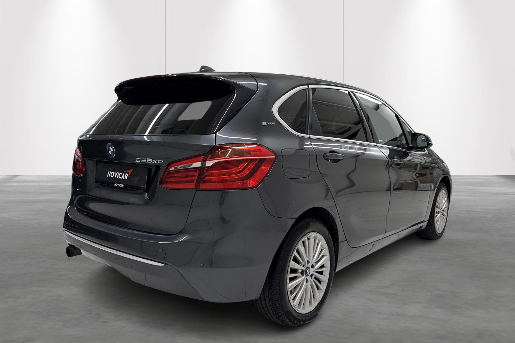 BMW 2 Reeks Active Tourer 225xe iPerformance, Auto's, Automaat, Gebruikt, Euro 6, Automatische klimaatregeling