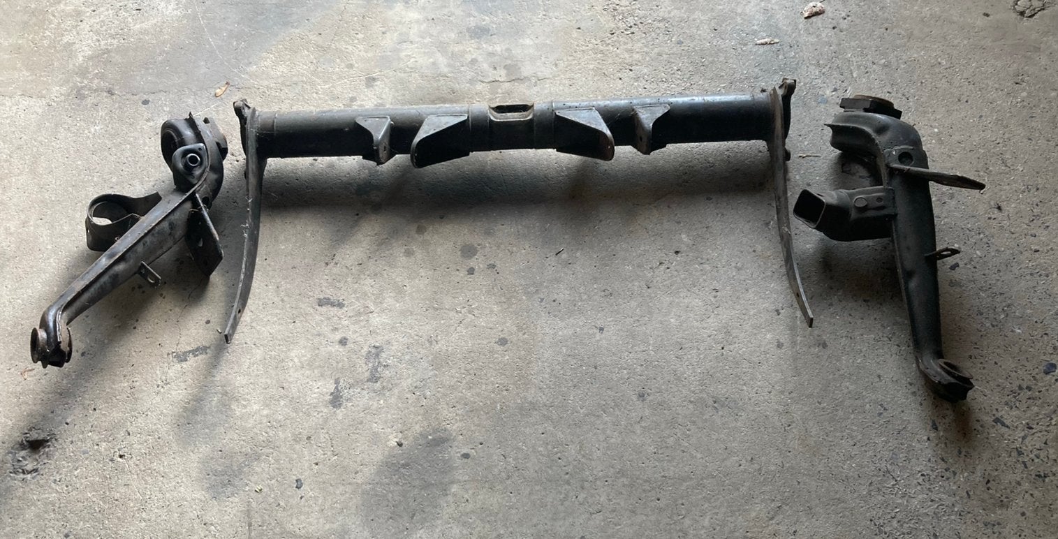 Support de train arrière porsche 924, Enlèvement ou Envoi, Porsche