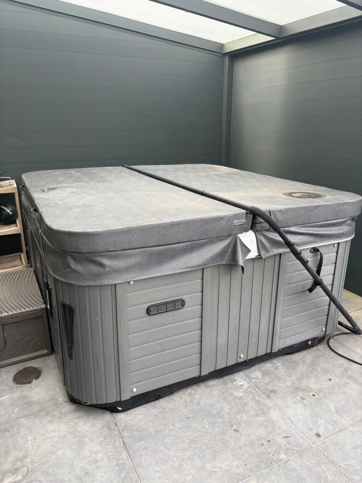 Jacuzzi, Jardin & Terrasse, Bains à remous et Spas, Enlèvement, Utilisé, Escalier, Fixé