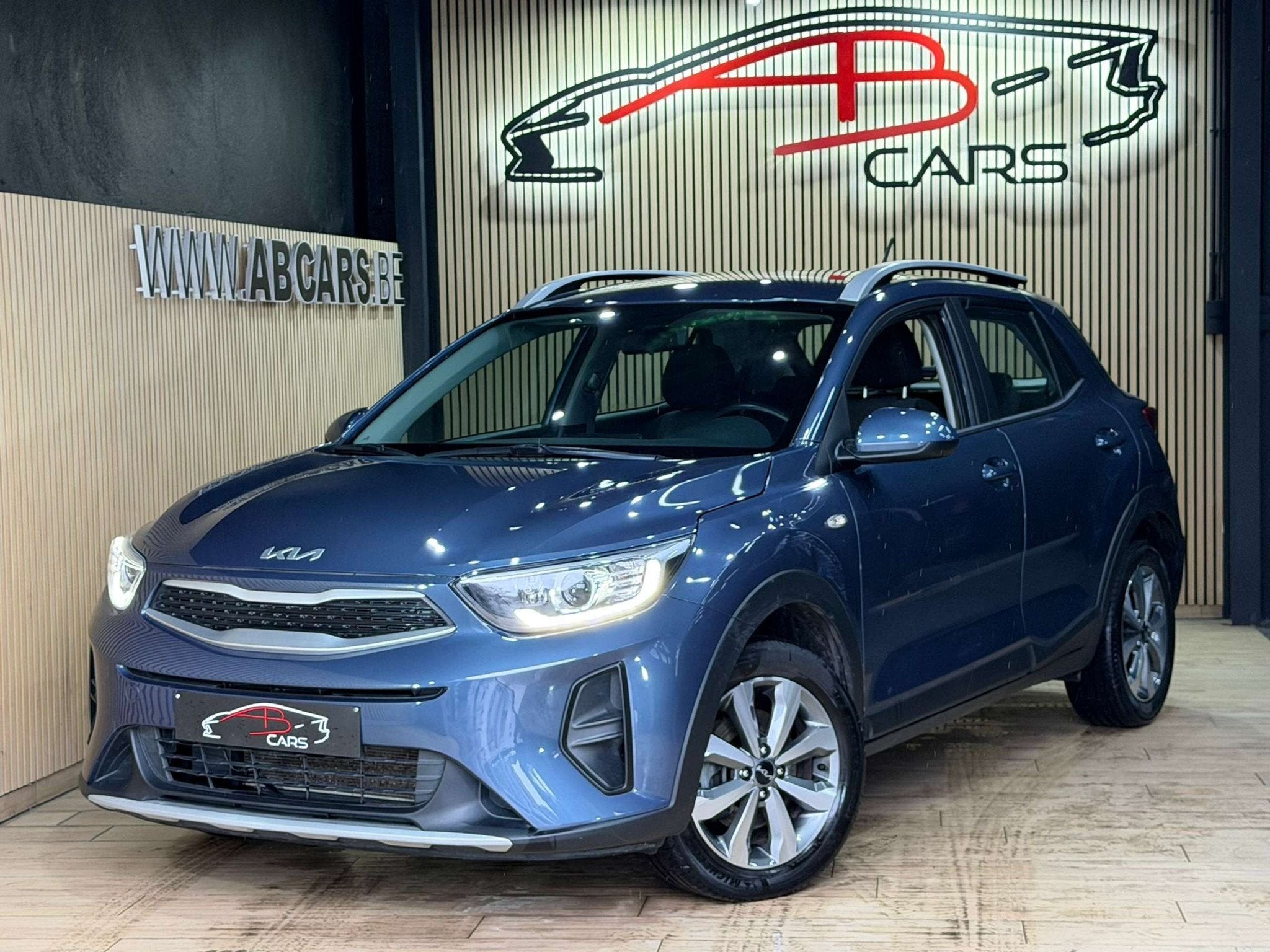 Kia Stonic 1.2i * 1ER PROPRIÉTAIRE * 12-2023 *, Autos, Kia, 118 g/km, Euro 6, Entreprise, Boîte manuelle