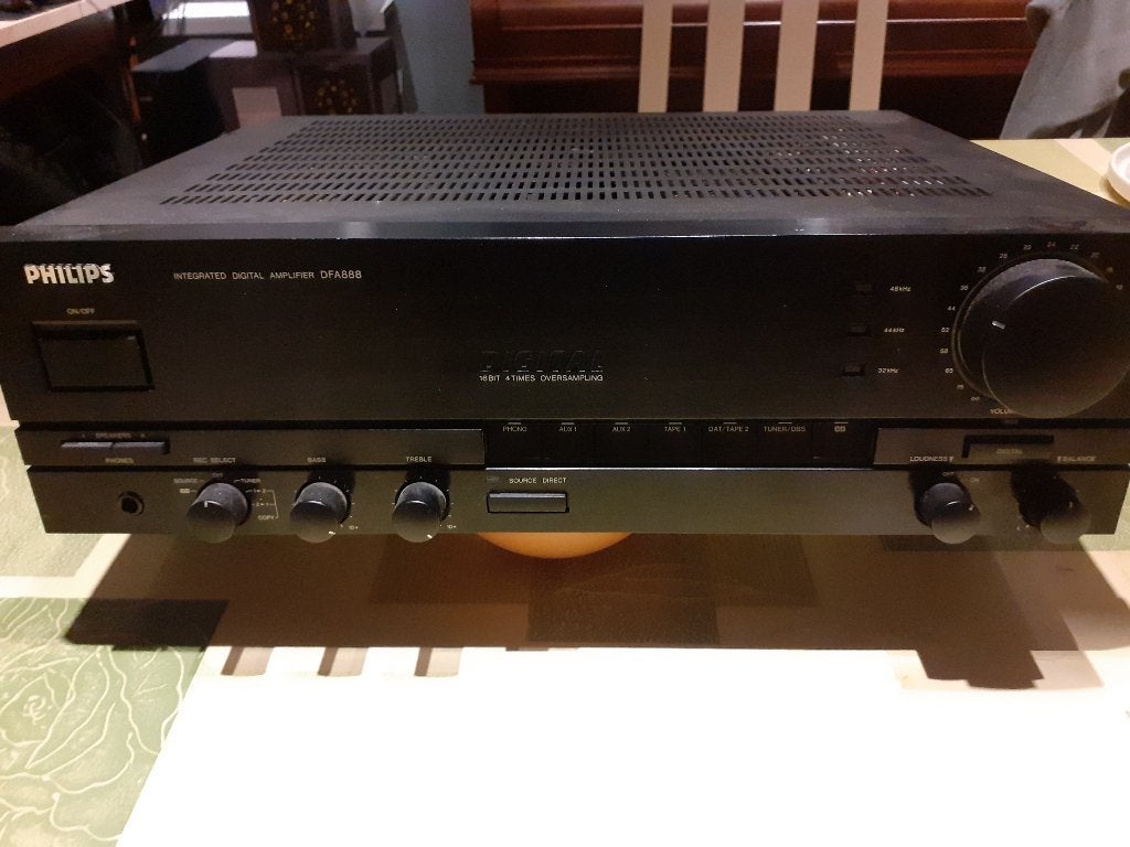Audio versterker Philips, Audio, Tv en Foto, Versterkers en Ontvangers, Zo goed als nieuw, 120 watt of meer, Stereo, Ophalen