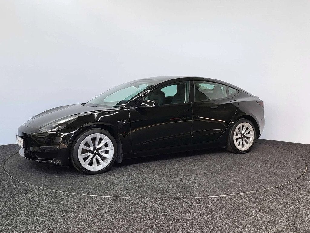 Tesla Model 3 79 kWh AWD Long Range Dual Motor (366kW) | War, Autos, Tesla, 4 portes, Entreprise, Noir, Automatique